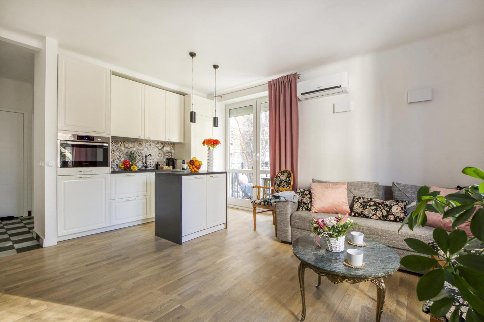 Apartment Center